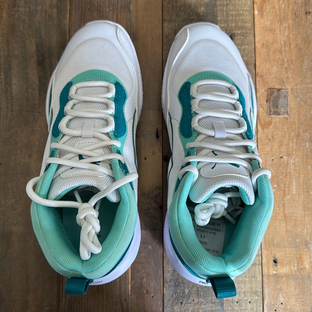 Brand new never work Playmaker Pro size Men 6.5